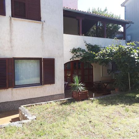 Apartman Studio Victoria Apartment Pula Exterior photo