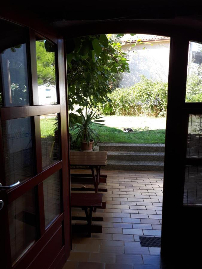Apartman Studio Victoria Apartment Pula Exterior photo