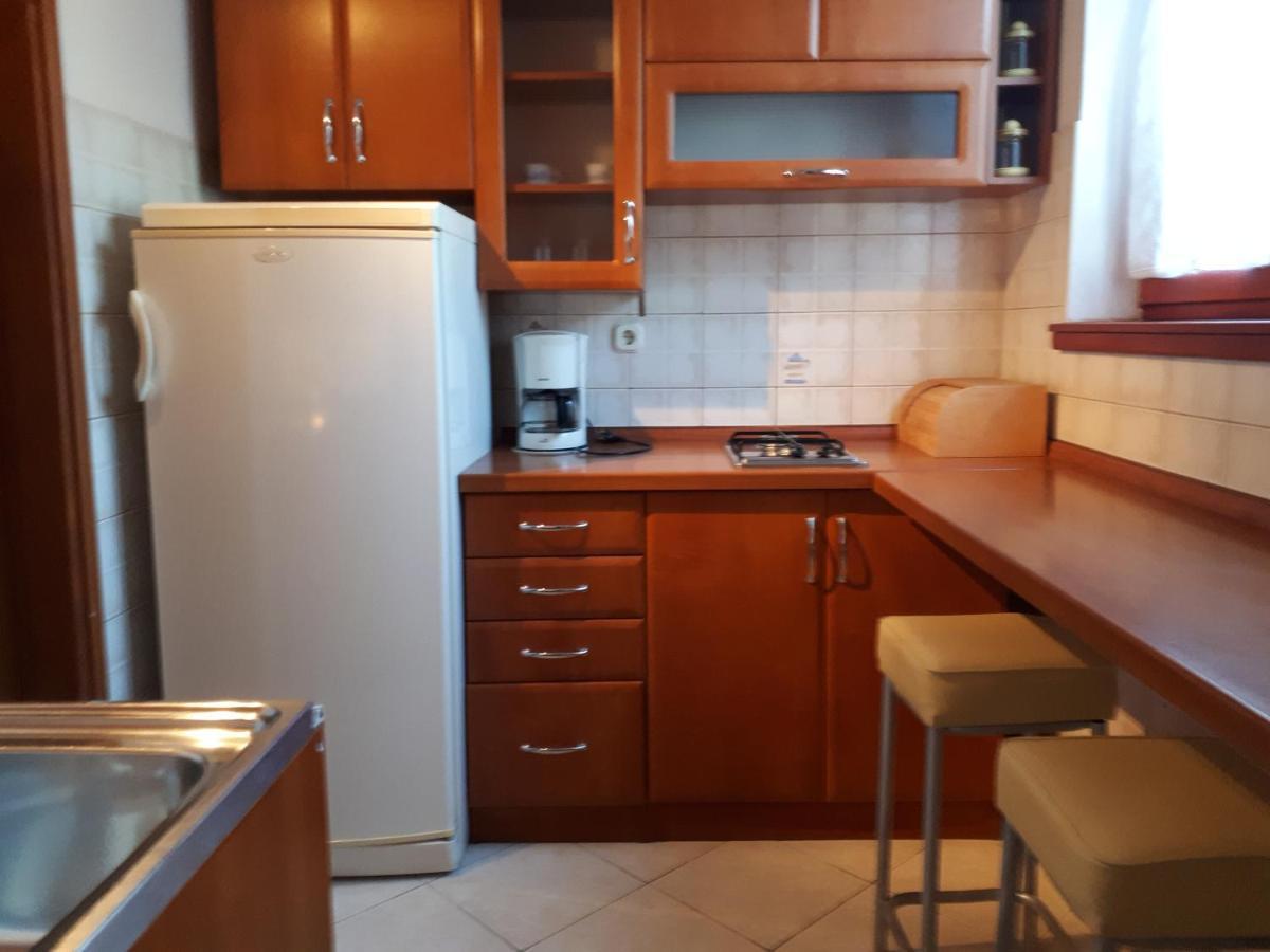 Apartman Studio Victoria Apartment Pula Exterior photo